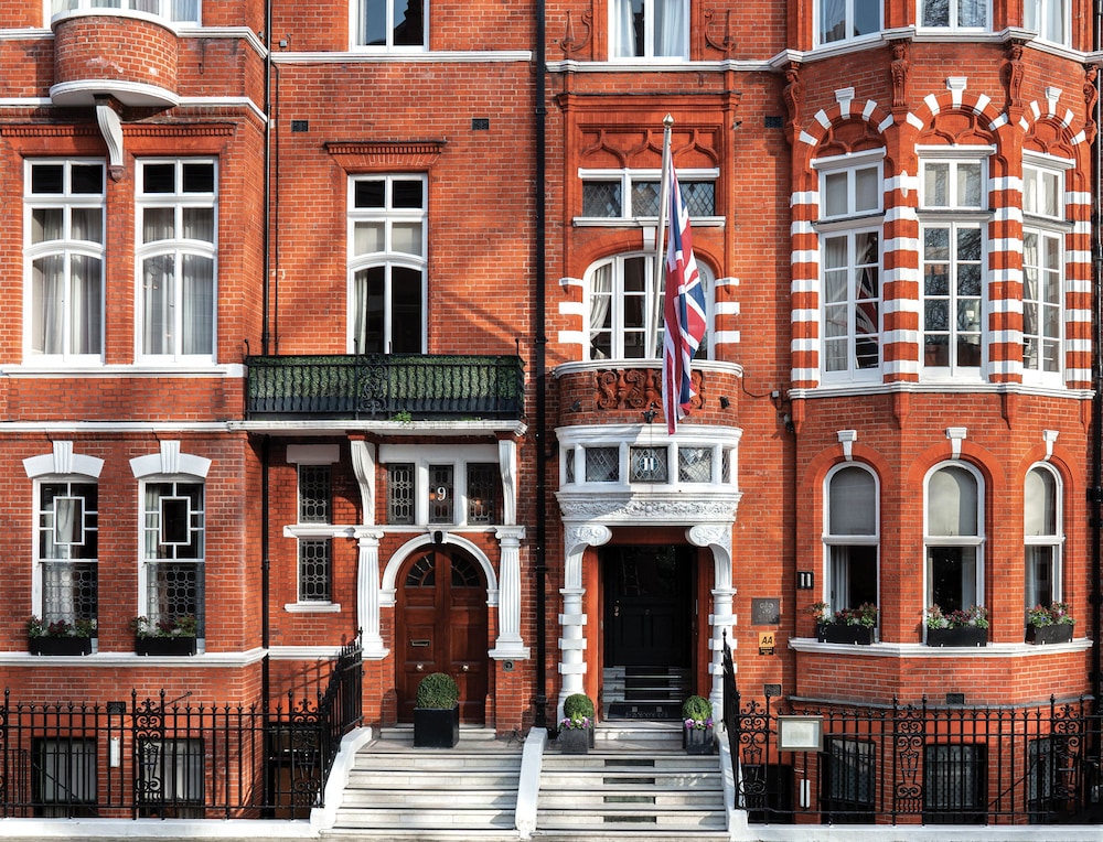 11 Cadogan Gardens and The Apartments