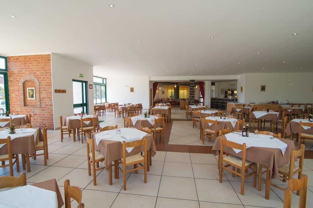Villaggio Alkantara — Restaurant & bars in Giardini Naxos, Sicily