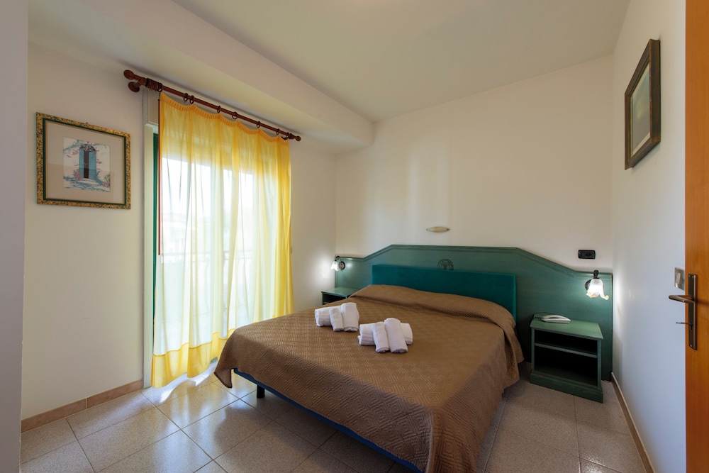 Villaggio Alkantara — Hotel rooms in Giardini Naxos, Sicily