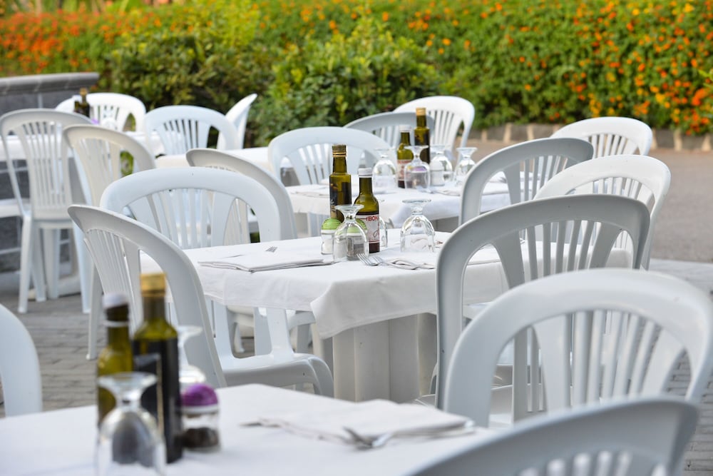 Villaggio Alkantara — Restaurant & bars in Giardini Naxos, Sicily