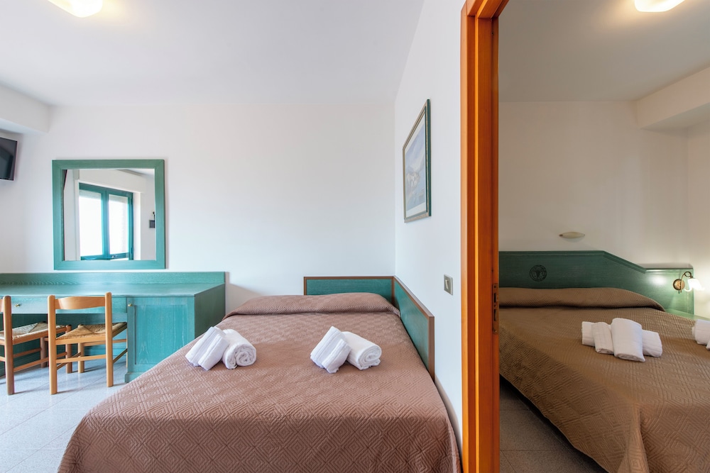 Villaggio Alkantara — Hotel rooms in Giardini Naxos, Sicily