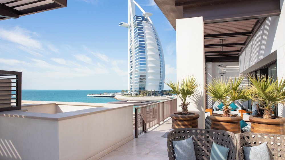 Jumeirah Al Naseem Dubai — Hotel rooms in Dubai