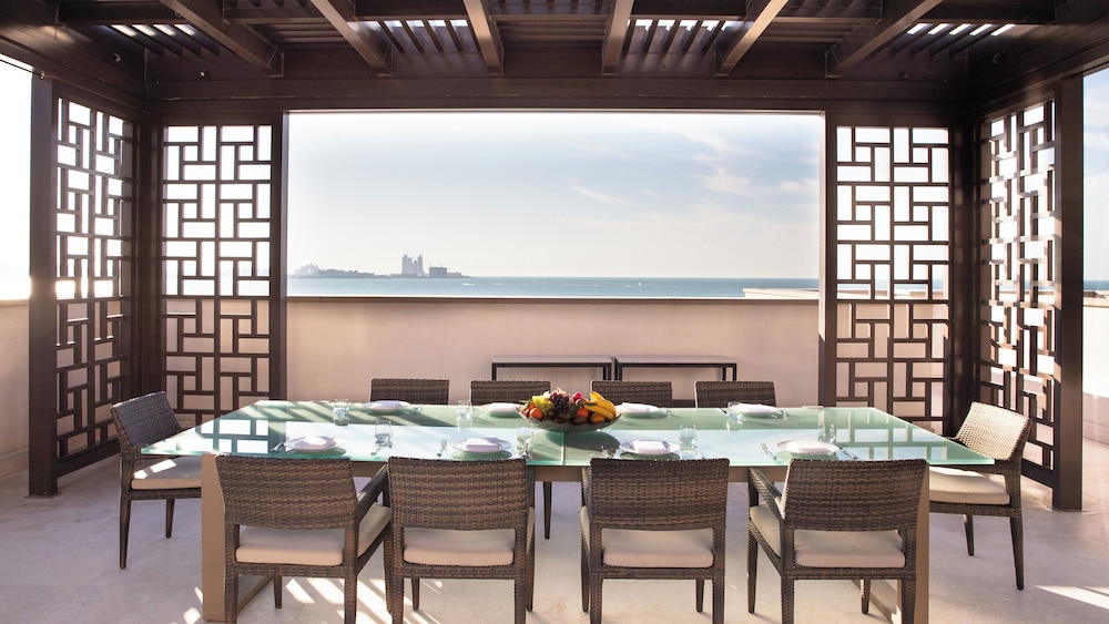 Jumeirah Al Naseem Dubai — Restaurant & bars in Dubai