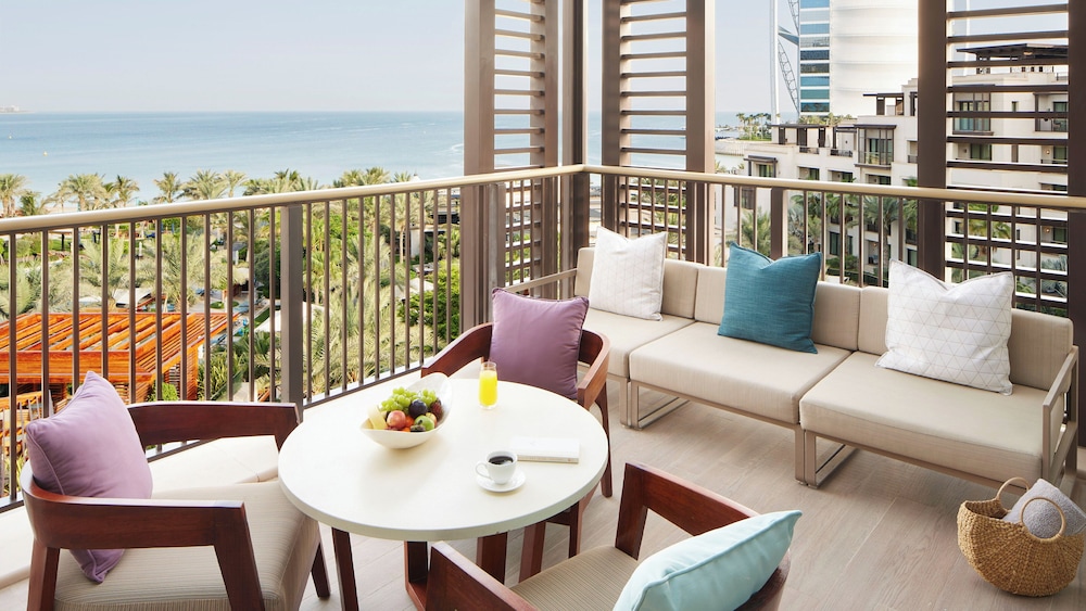 Jumeirah Al Naseem Dubai — Hotel rooms in Dubai