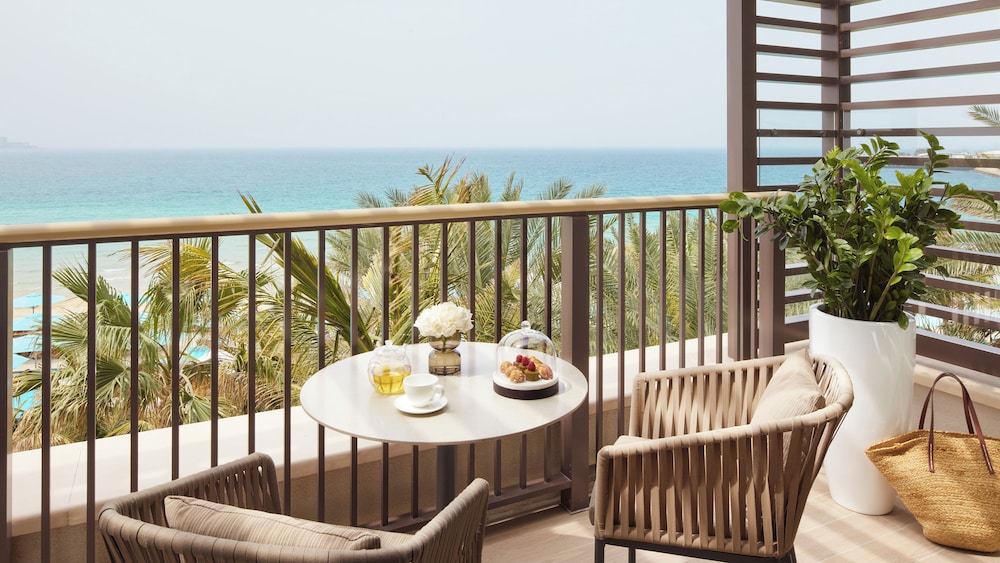 Jumeirah Al Naseem Dubai — Hotel rooms in Dubai