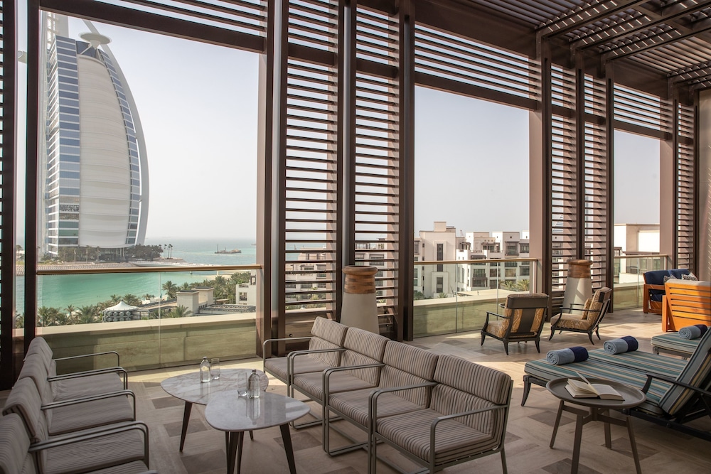 Jumeirah Al Naseem Dubai — Restaurant & bars in Dubai