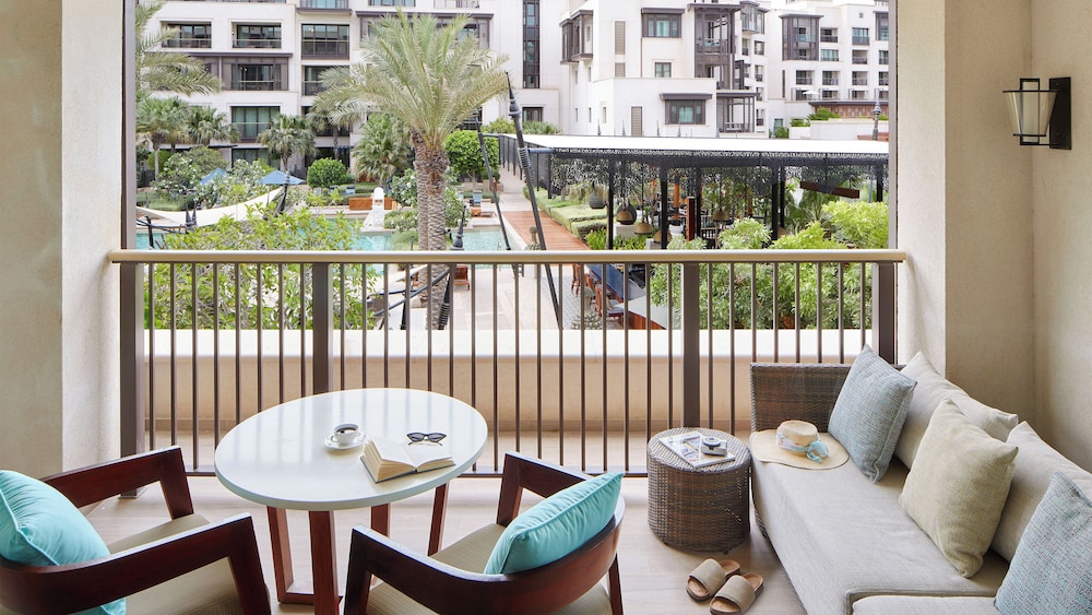 Jumeirah Al Naseem Dubai — Hotel building in Dubai