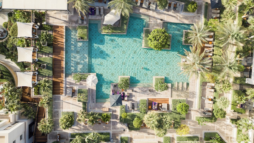 Jumeirah Al Naseem Dubai — Swimming pool in Dubai
