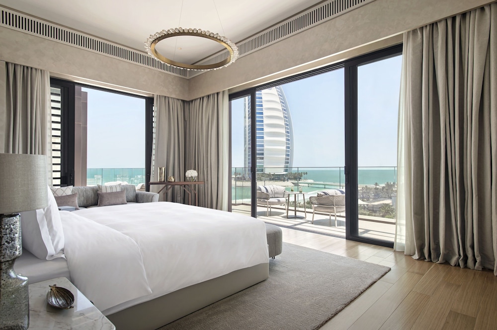 Jumeirah Al Naseem Dubai — Hotel rooms in Dubai