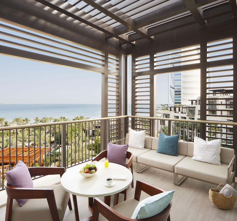 Jumeirah Al Naseem Dubai — Hotel rooms in Dubai