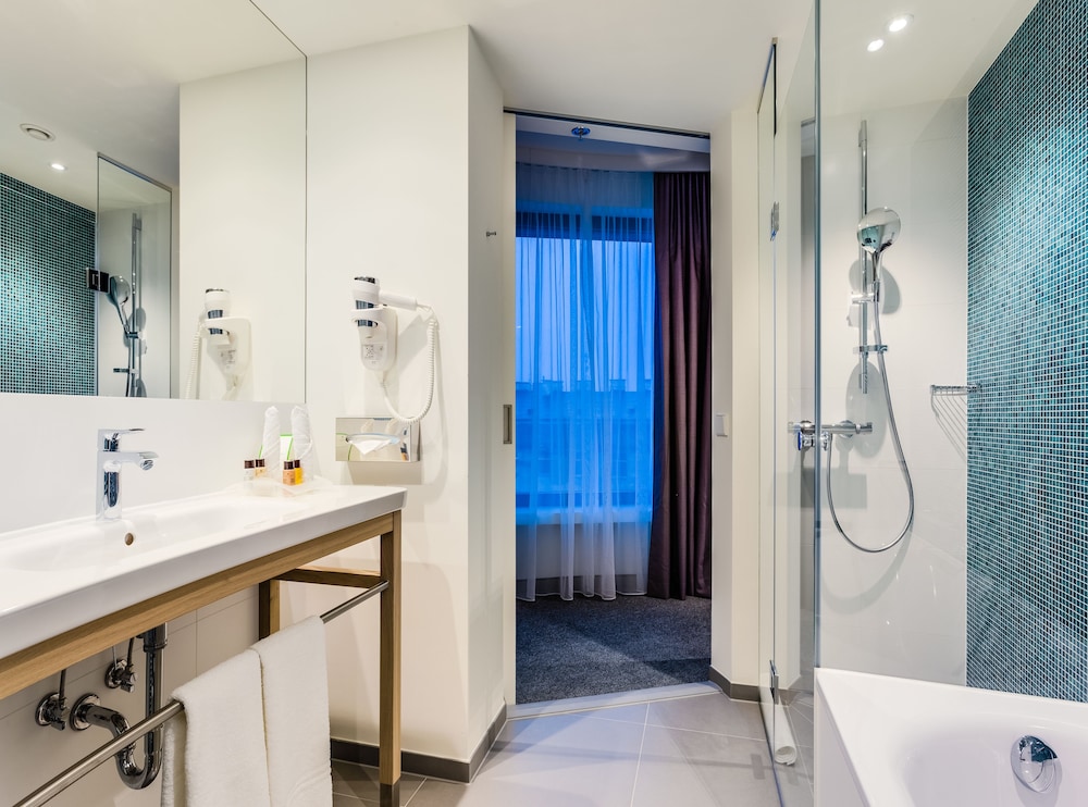Holiday Inn Warsaw City Centre by IHG — Hotel rooms in Warsaw, Masovian