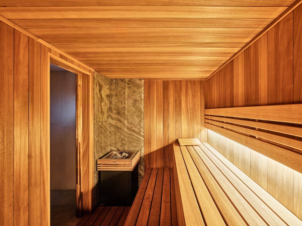 Holiday Inn Warsaw City Centre by IHG — Spa in Warsaw, Masovian