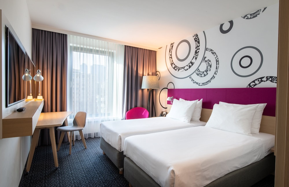 Holiday Inn Warsaw City Centre by IHG — Hotel rooms in Warsaw, Masovian