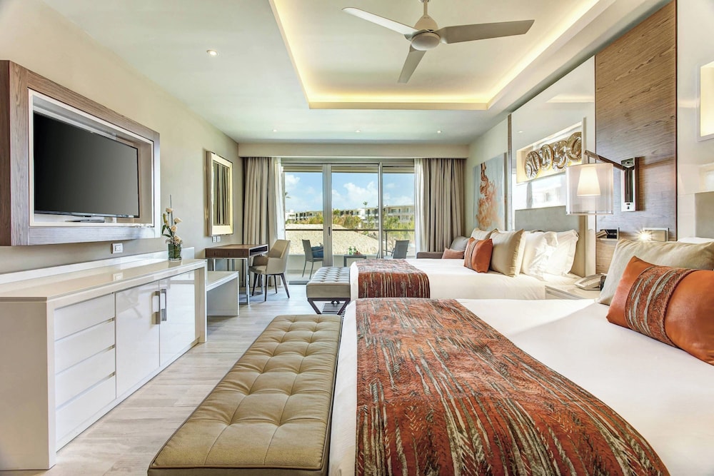 Royalton Bavaro, An Autograph Collection All-Inclusive Resort & Casino — Hotel rooms in Bavaro, La Altagracia