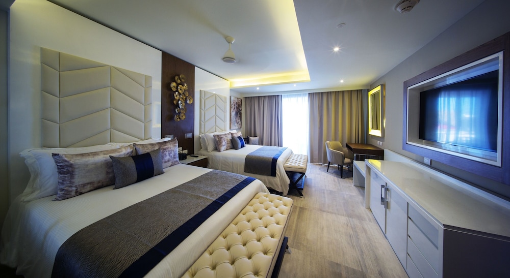 Royalton Bavaro, An Autograph Collection All-Inclusive Resort & Casino — Hotel rooms in Bavaro, La Altagracia