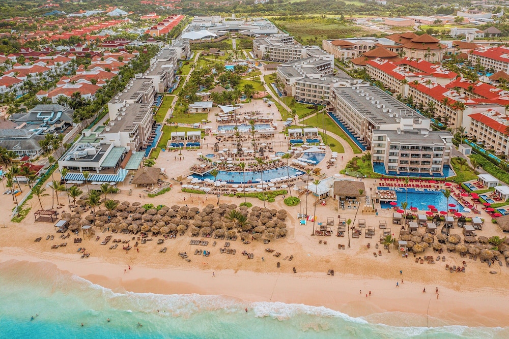 Royalton Bavaro, An Autograph Collection All-Inclusive Resort & Casino — Beach in Bavaro, La Altagracia
