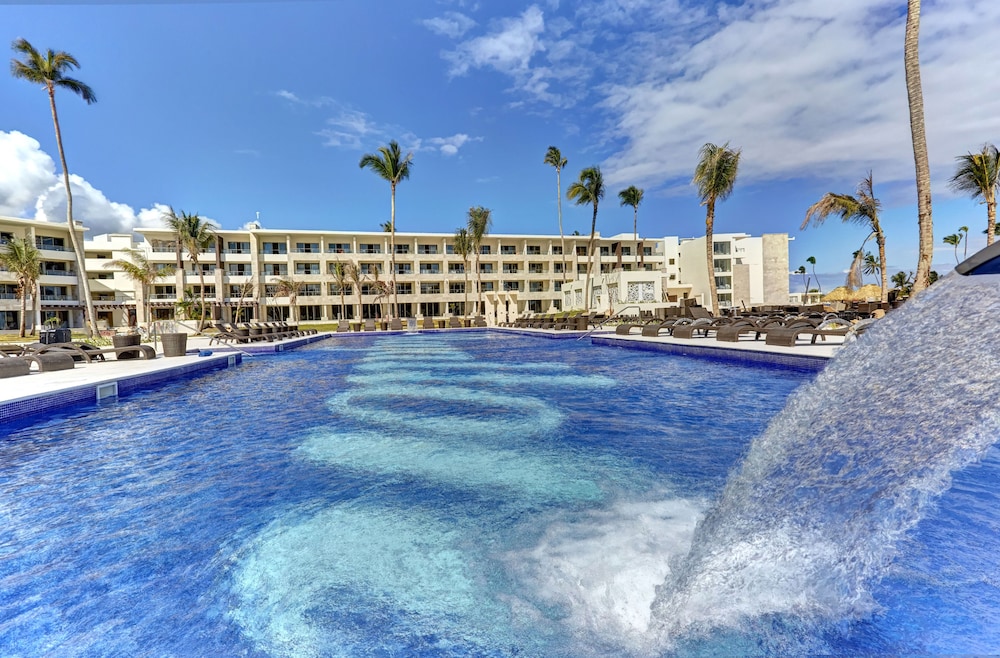 Royalton Bavaro, An Autograph Collection All-Inclusive Resort & Casino — Main photo in Bavaro, La Altagracia