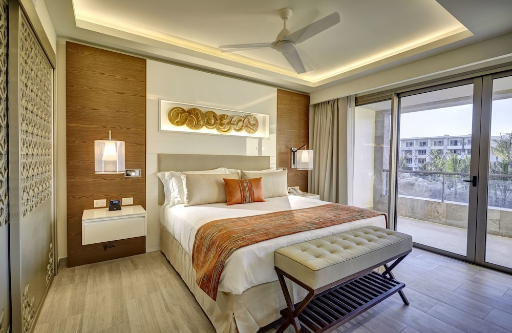 Royalton Bavaro, An Autograph Collection All-Inclusive Resort & Casino — Hotel rooms in Bavaro, La Altagracia