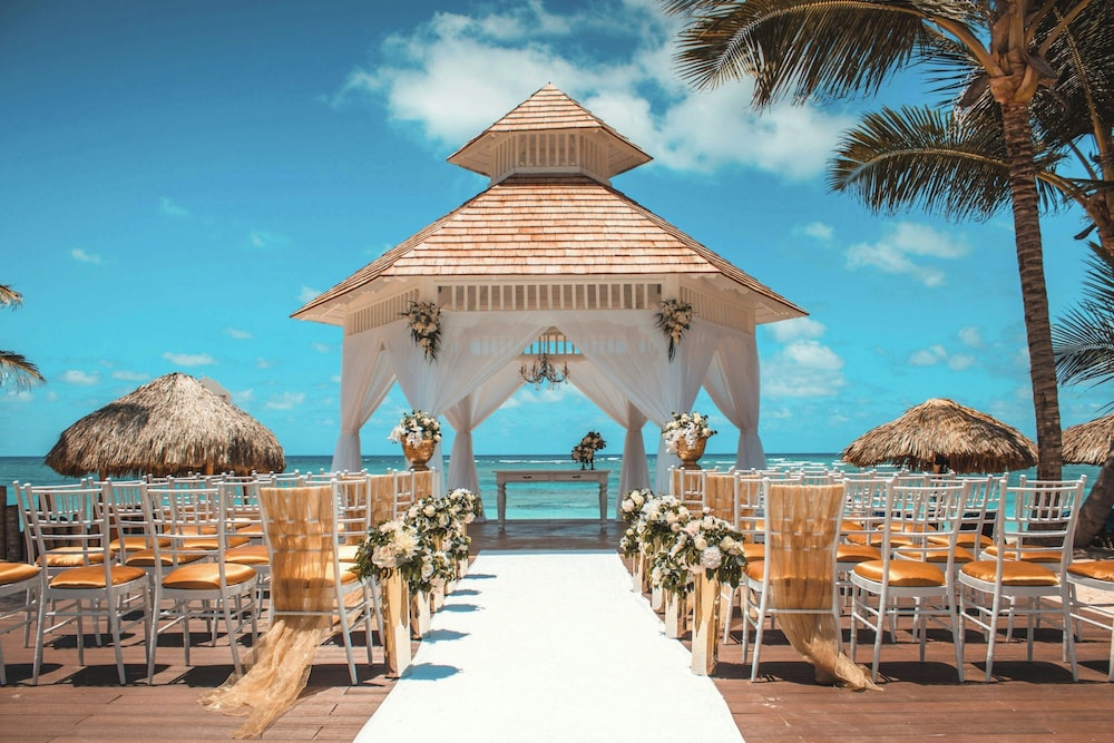 Royalton Bavaro, An Autograph Collection All-Inclusive Resort & Casino — Beach in Bavaro, La Altagracia