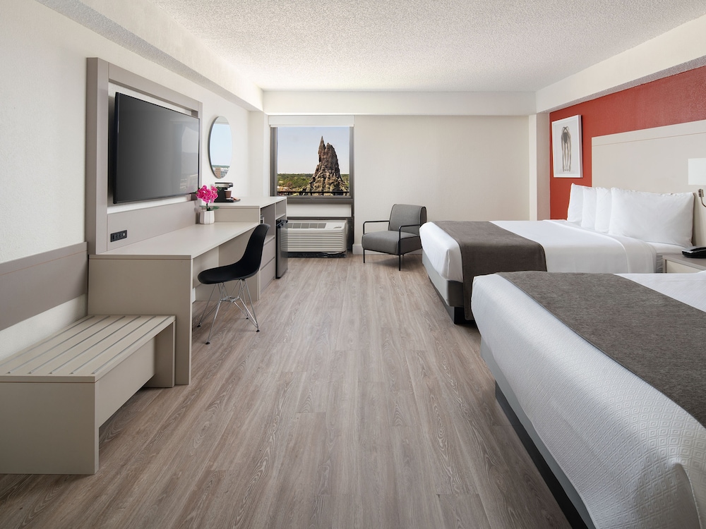 Wyndham I-Drive Avanti Resort & Conference Center — Hotel rooms in Orlando, Florida