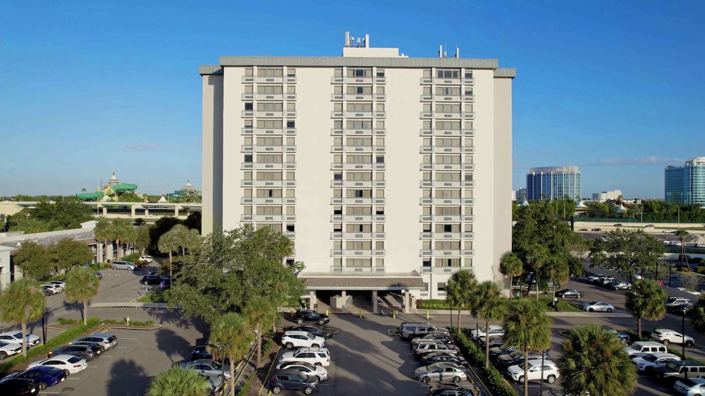 Wyndham I-Drive Avanti Resort & Conference Center — Hotel building in Orlando, Florida
