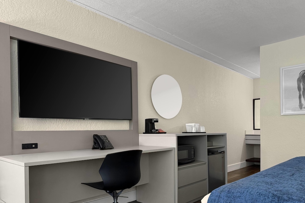 Wyndham I-Drive Avanti Resort & Conference Center — Hotel rooms in Orlando, Florida