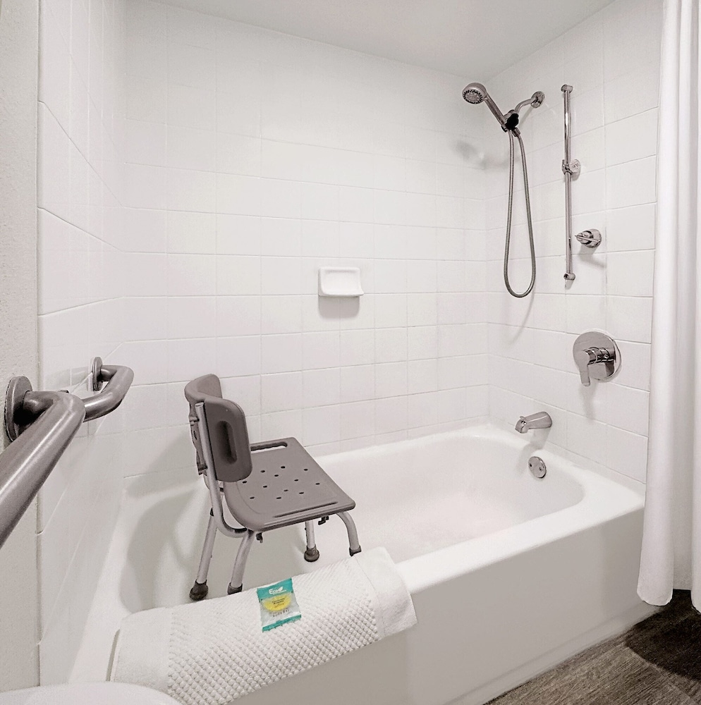 Wyndham I-Drive Avanti Resort & Conference Center — Hotel rooms in Orlando, Florida