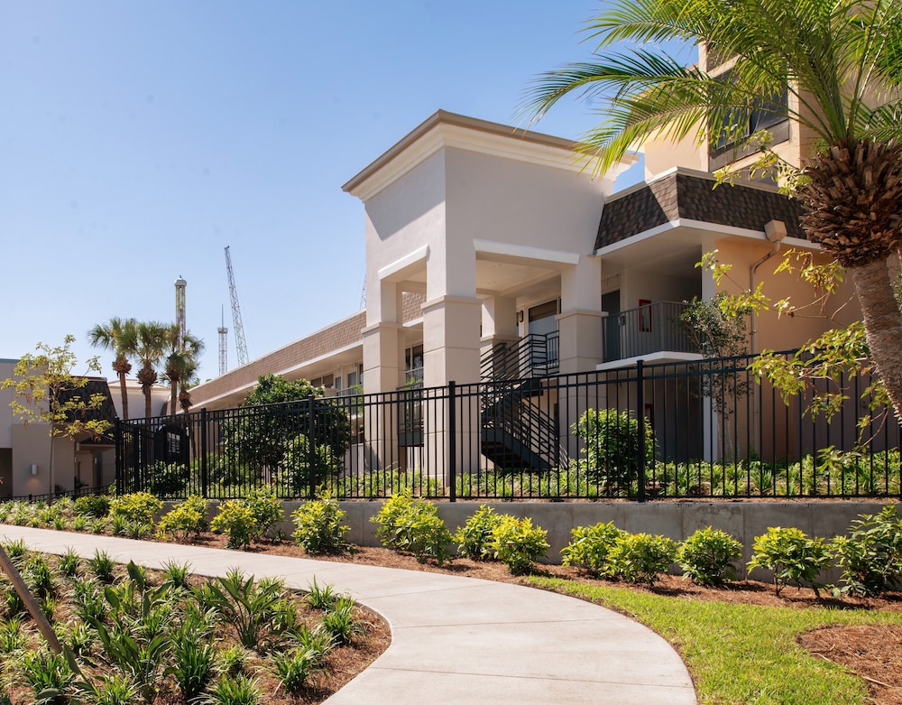 Wyndham I-Drive Avanti Resort & Conference Center — Hotel building in Orlando, Florida