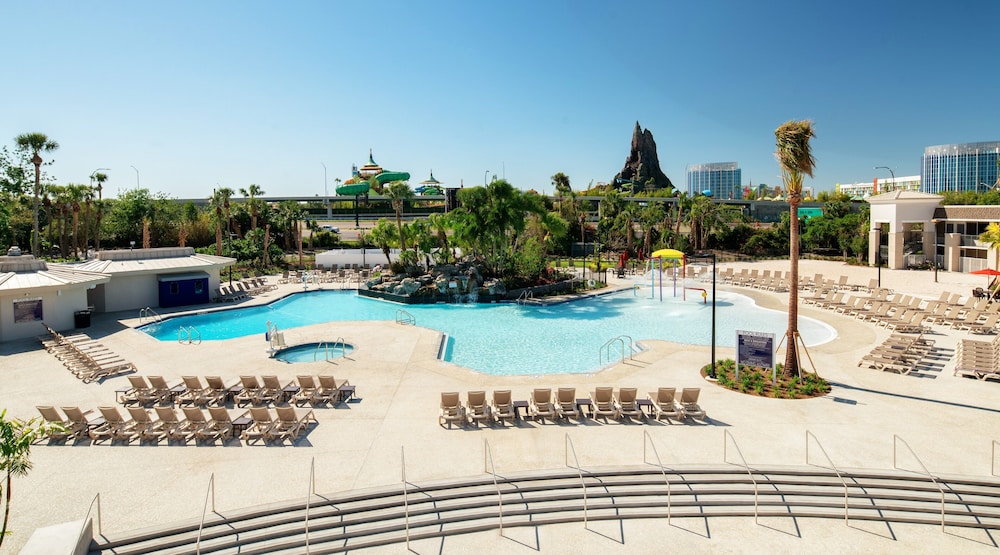 Wyndham I-Drive Avanti Resort & Conference Center — Swimming pool in Orlando, Florida