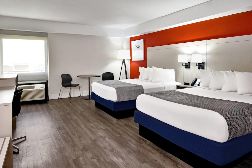 Wyndham I-Drive Avanti Resort & Conference Center — Hotel rooms in Orlando, Florida