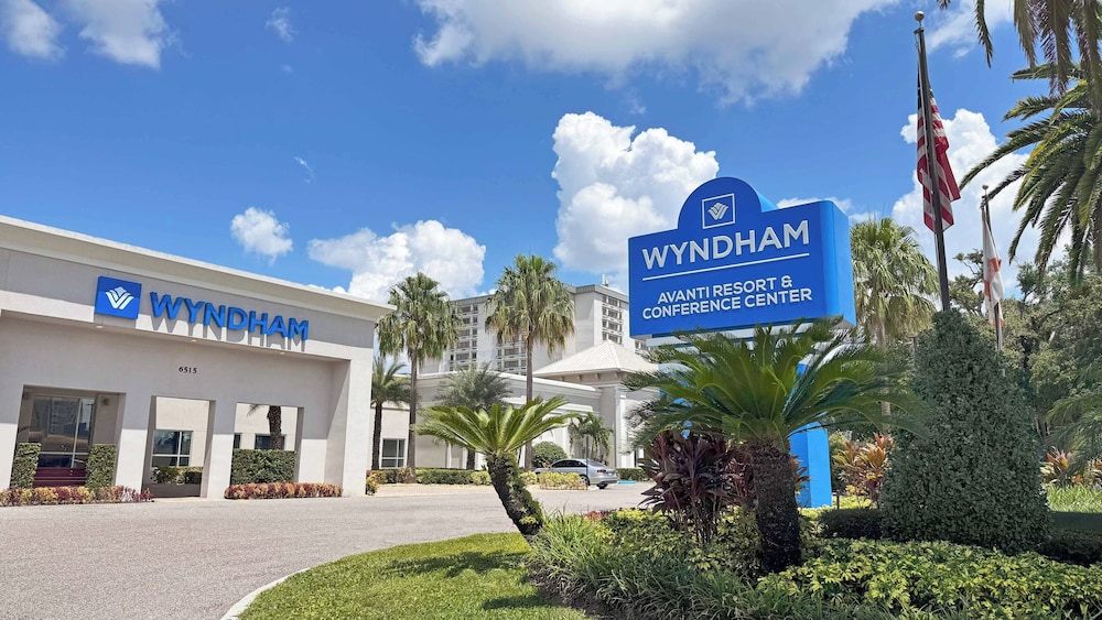 Wyndham I-Drive Avanti Resort & Conference Center — Hotel building in Orlando, Florida