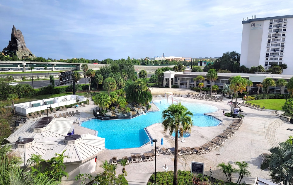 Wyndham I-Drive Avanti Resort & Conference Center — Swimming pool in Orlando, Florida