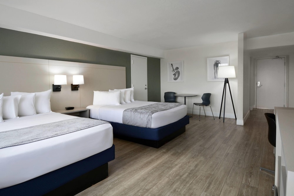 Wyndham I-Drive Avanti Resort & Conference Center — Hotel rooms in Orlando, Florida