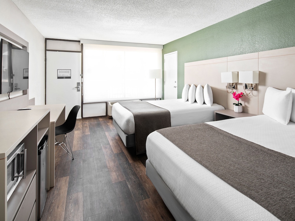 Wyndham I-Drive Avanti Resort & Conference Center — Hotel rooms in Orlando, Florida