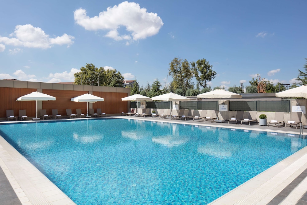 Hilton Istanbul Bakirkoy — Swimming pool in Istanbul, Istanbul