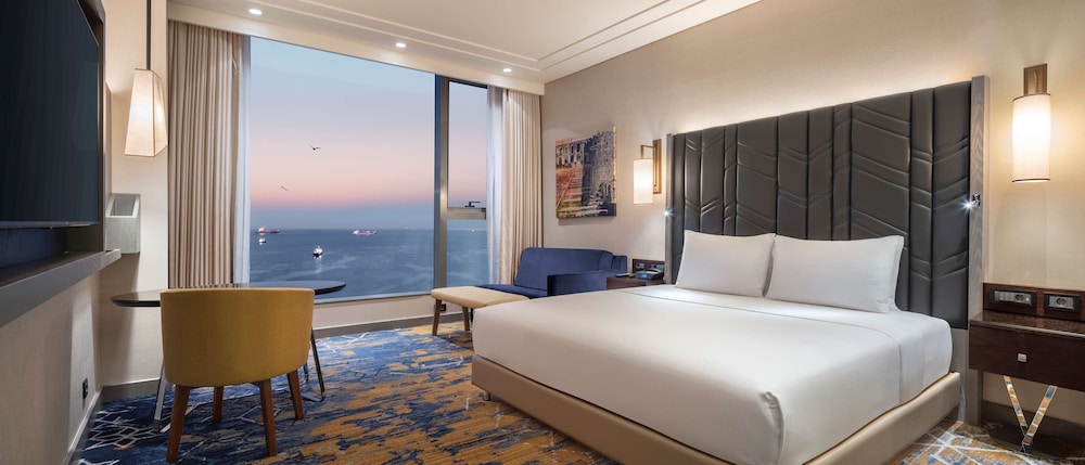 Hilton Istanbul Bakirkoy — Hotel rooms in Istanbul, Istanbul