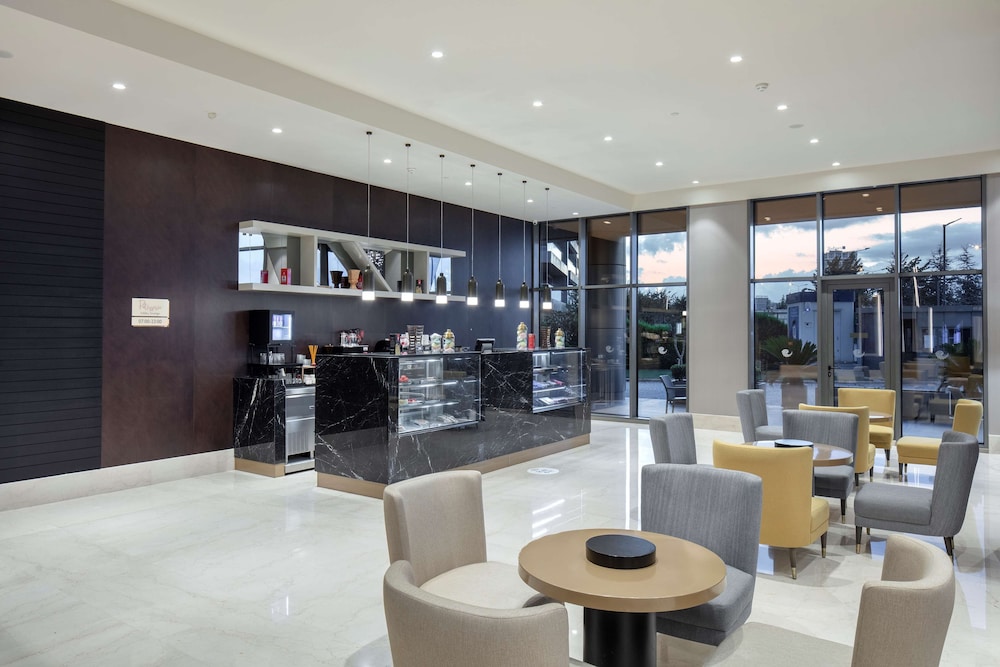 Hilton Istanbul Bakirkoy — Restaurant & bars in Istanbul, Istanbul