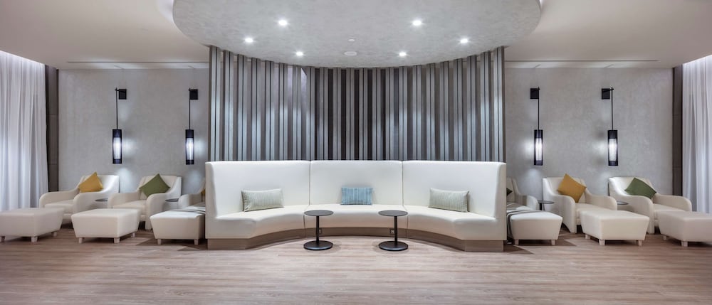 Hilton Istanbul Bakirkoy — Restaurant & bars in Istanbul, Istanbul