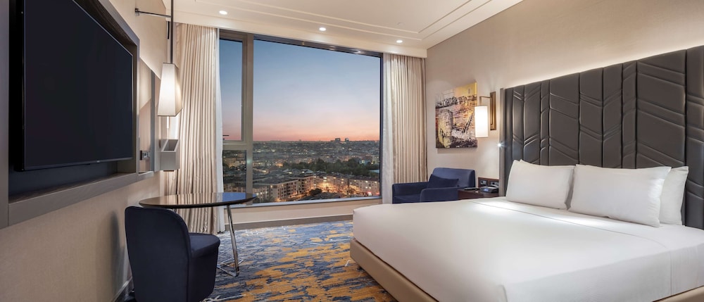 Hilton Istanbul Bakirkoy — Hotel rooms in Istanbul, Istanbul