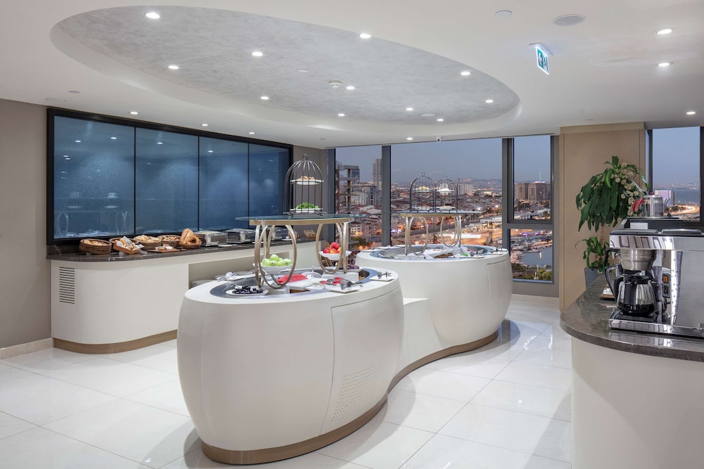 Hilton Istanbul Bakirkoy — Restaurant & bars in Istanbul, Istanbul