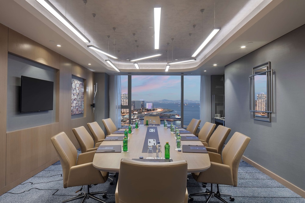 Hilton Istanbul Bakirkoy — Hotel building in Istanbul, Istanbul