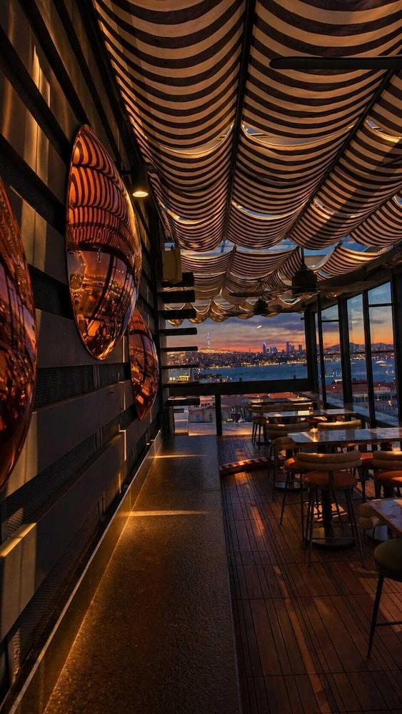 Momento Golden Horn Hotel — Restaurant & bars in Istanbul, Istanbul