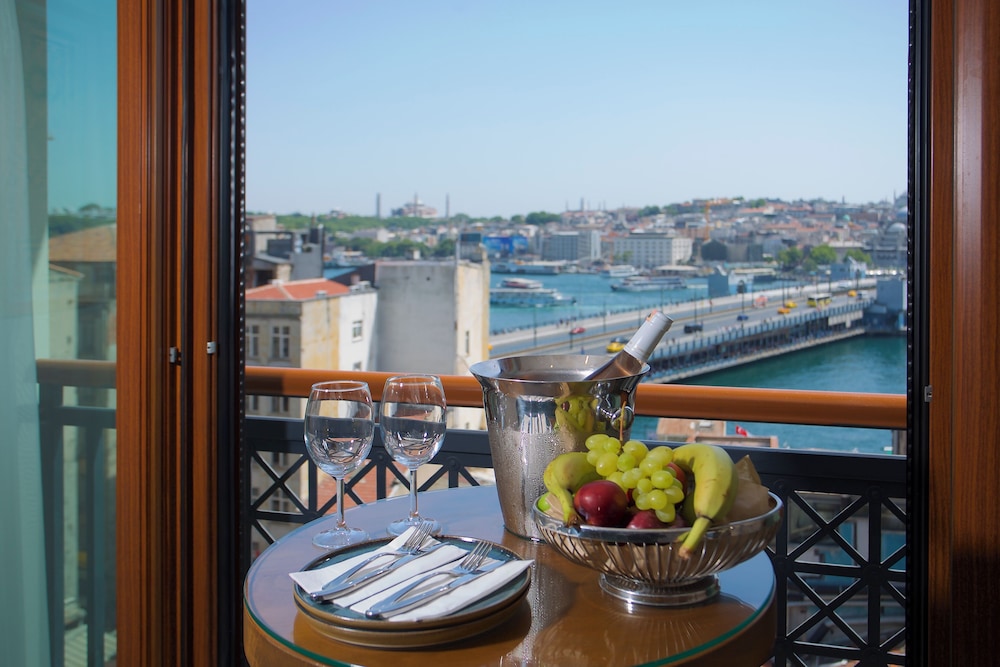Momento Golden Horn Hotel — Attractions in the area in Istanbul, Istanbul