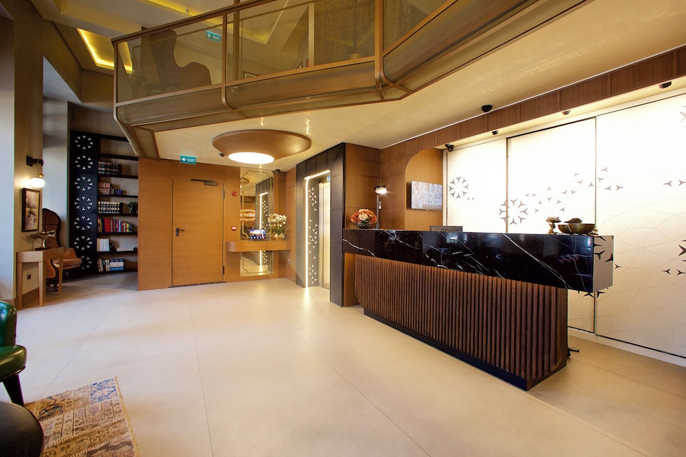 Momento Golden Horn Hotel — Hotel building in Istanbul, Istanbul