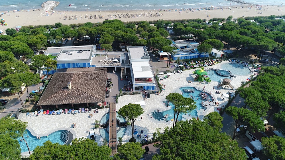 Camping Village Cavallino — Swimming pool in Cavallino-Treporti, Veneto