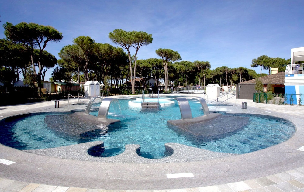 Camping Village Cavallino — Swimming pool in Cavallino-Treporti, Veneto