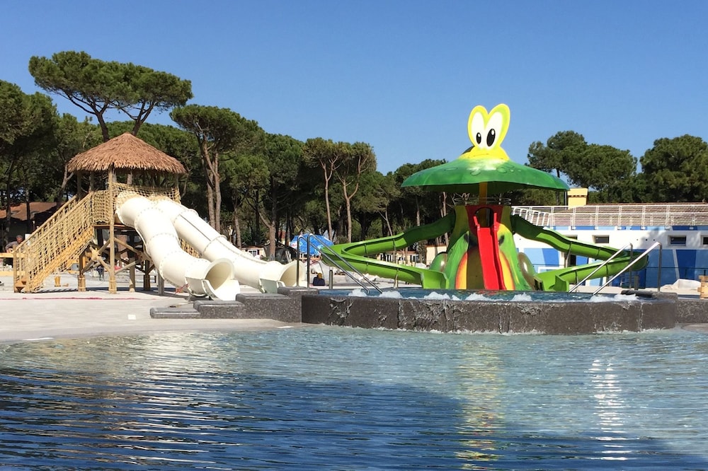 Camping Village Cavallino — Swimming pool in Cavallino-Treporti, Veneto
