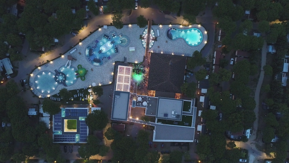 Camping Village Cavallino — Swimming pool in Cavallino-Treporti, Veneto