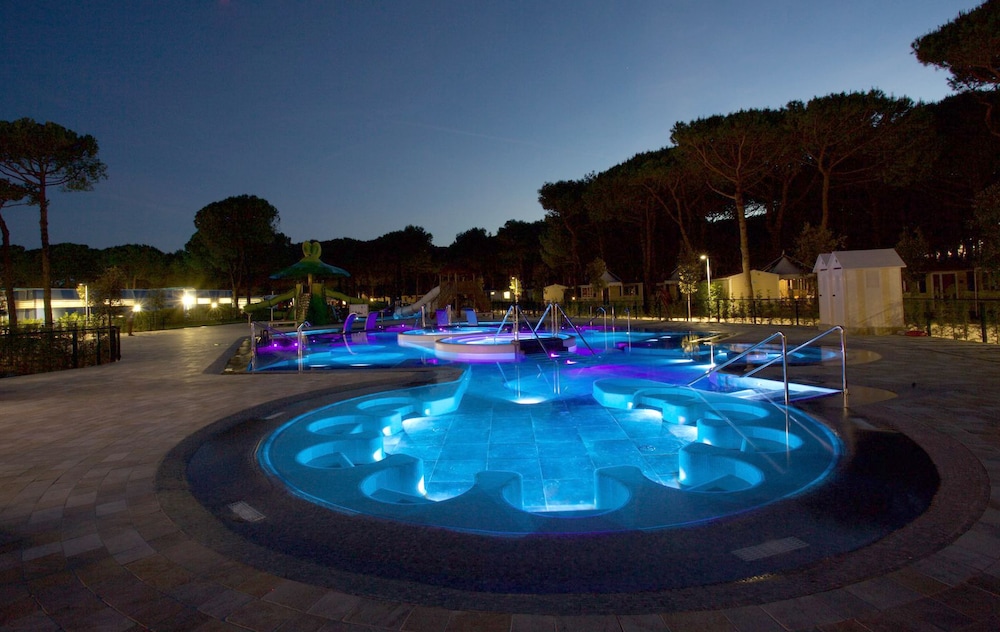 Camping Village Cavallino — Swimming pool in Cavallino-Treporti, Veneto