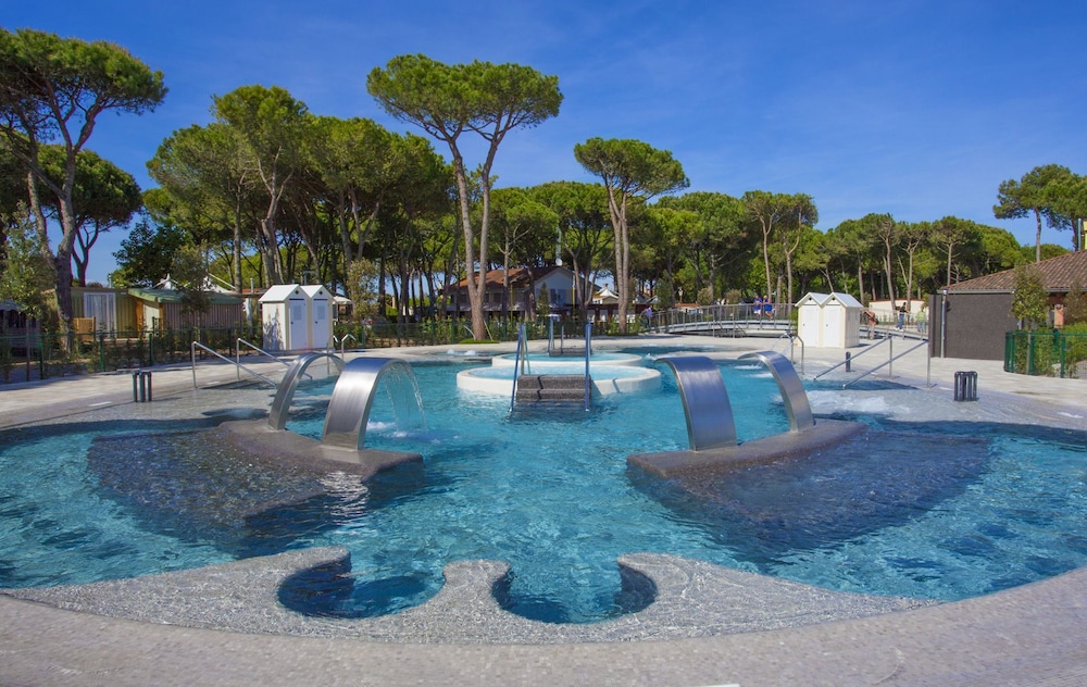 Camping Village Cavallino — Swimming pool in Cavallino-Treporti, Veneto